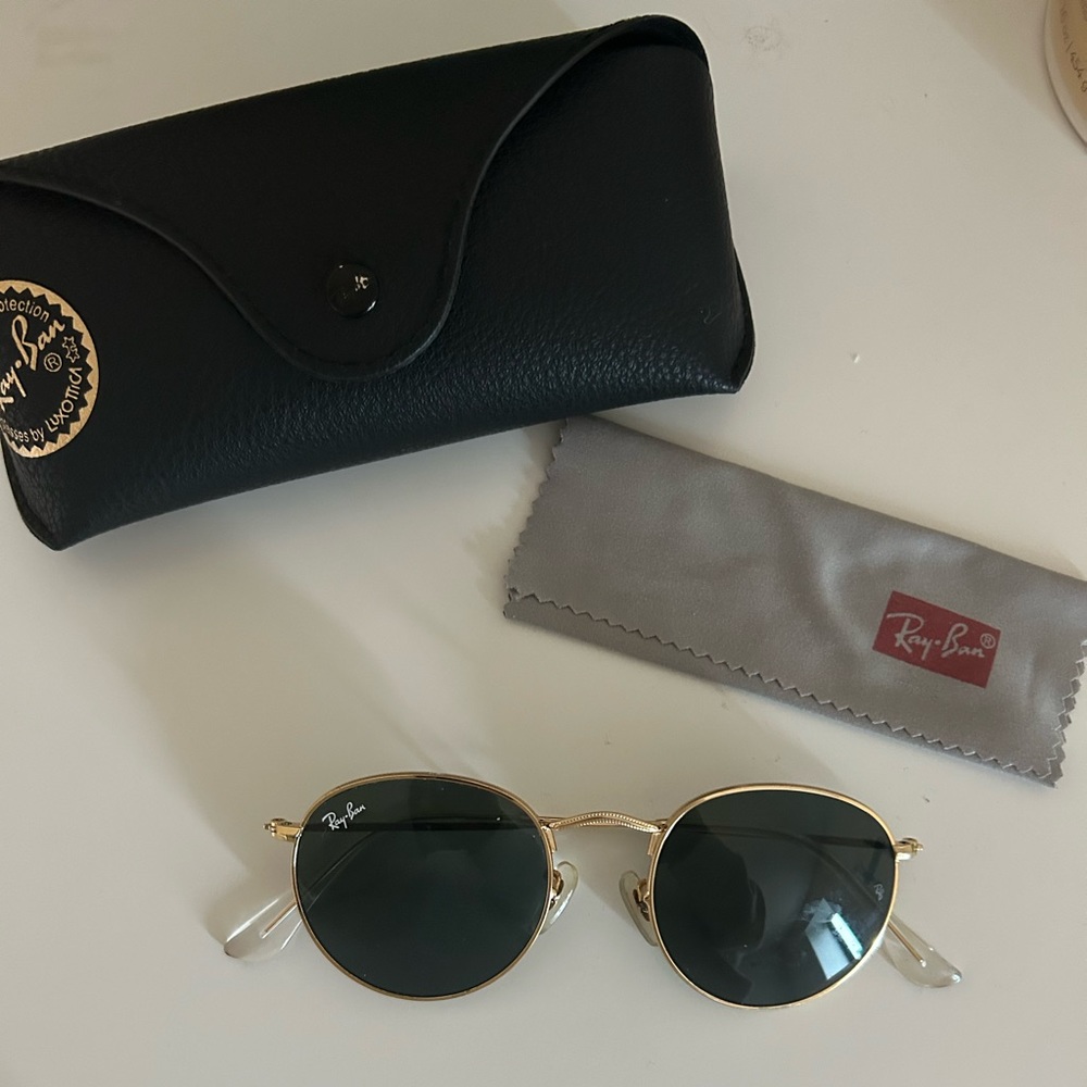 Ray-ban round metal gold (with case and cloth)